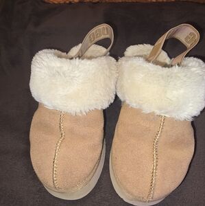 UGG platform